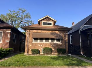 7949 S Manistee Ave, Chicago, IL 60617