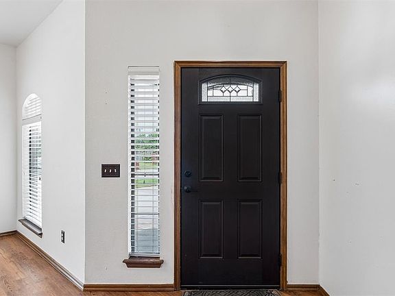 4th image of 1405 Jami Dr
