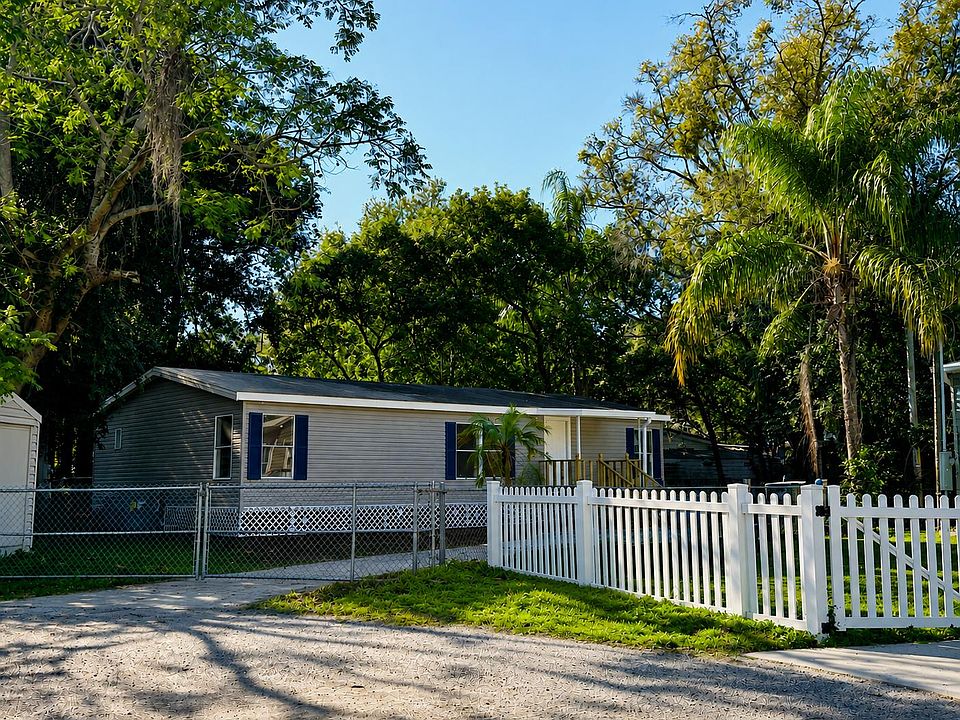 1st image of 718 Villa Pl