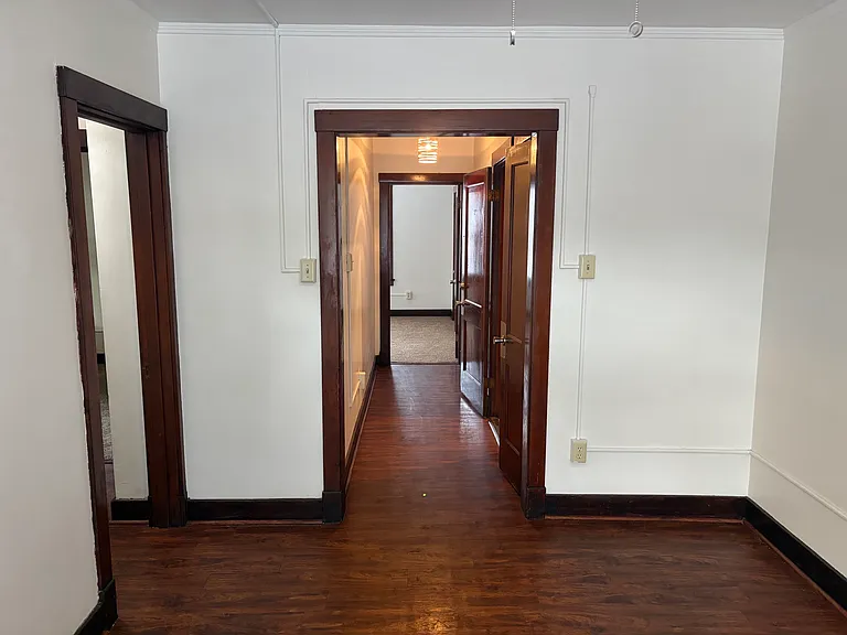 210 Caroline St #3 — Photo 8