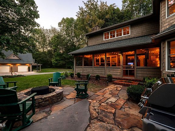 2nd image of 200 Trammell Rd