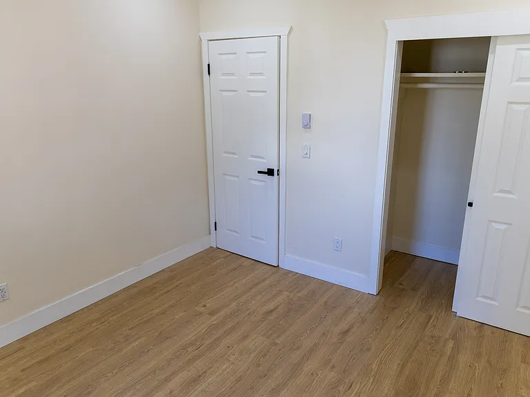 11 Jefferson St #2B — Photo 7