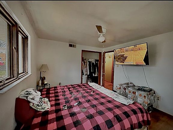 primary bedroom (front room)