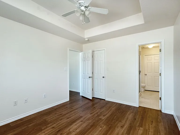 108 Live Oak Cir — Photo 7