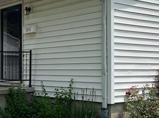 1015 W Urban St, Springfield, IL 62704