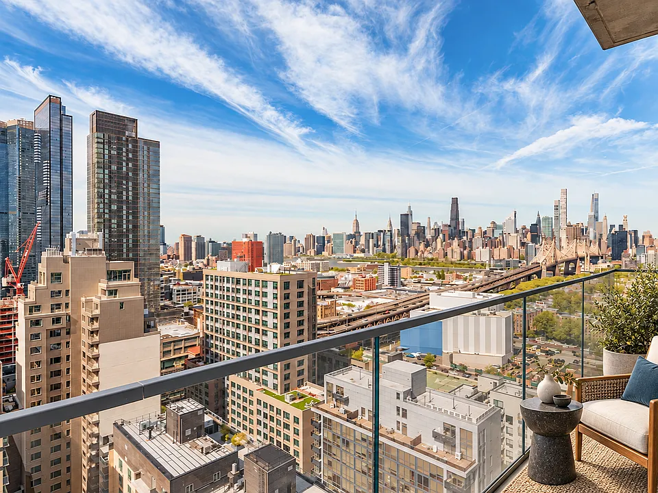 41-21 28th St #11B