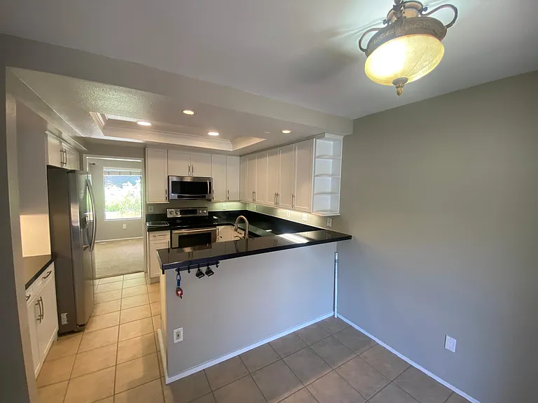 10381 Crosscreek Ter — Photo 5