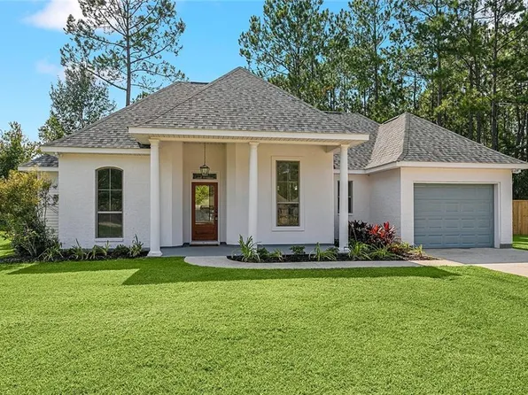 205 Treetop Ct, Covington, LA 70435