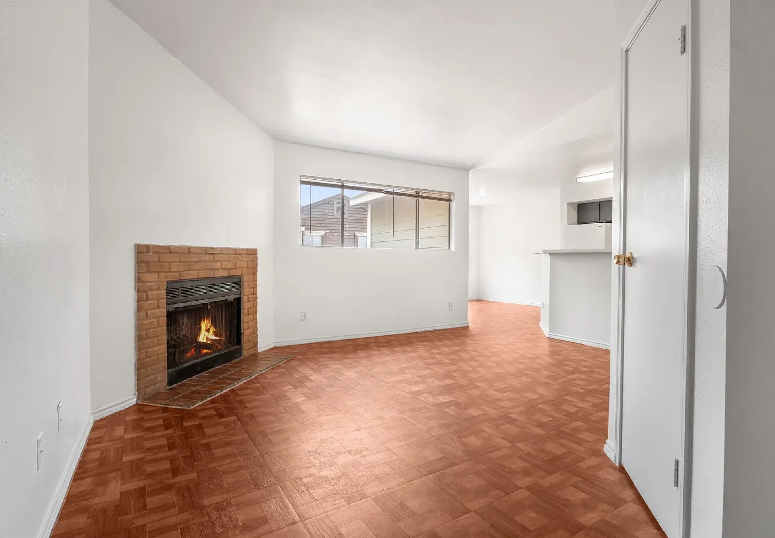 1 bed, 1.0 bath, 769 sqft, $950 — Photo 1