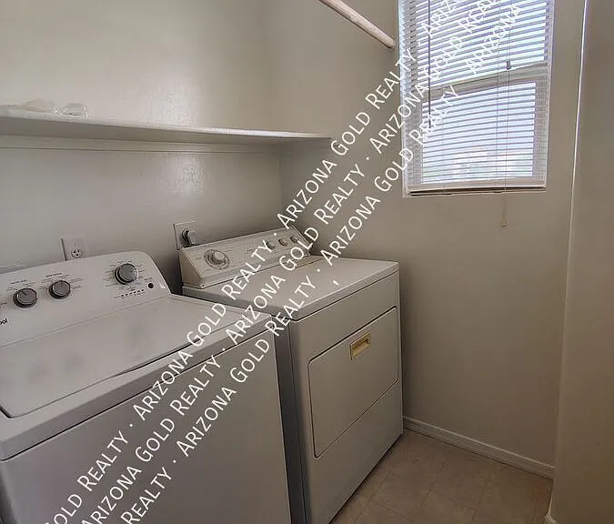 604 E Los Arboles Pl — Photo 21