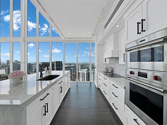 4th image of 888 Biscayne Blvd APT 5701