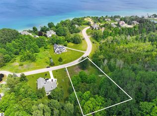 14857 Mallard Dr, Traverse City, MI 49686