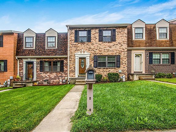 2nd image of 9 Whalen Park Ct