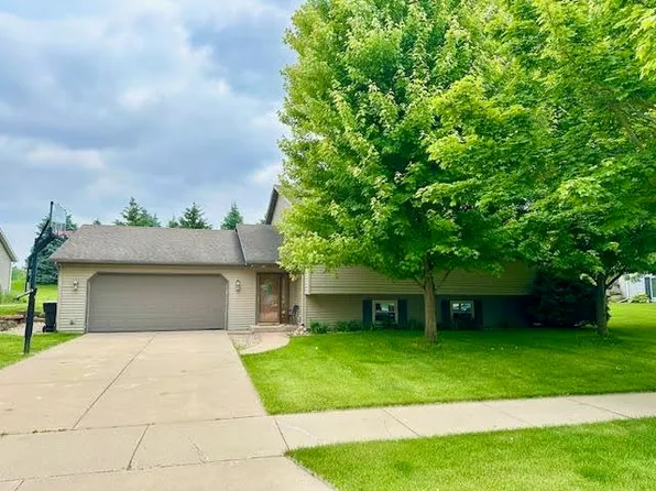 6708 Windsor Ridge Ln, Windsor, WI 53598