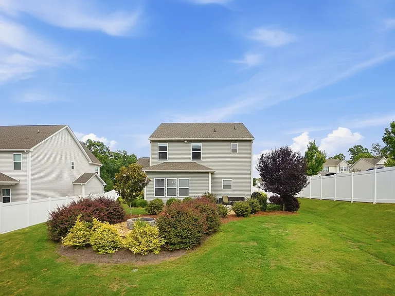 1831 Savannah Ln — Photo 29