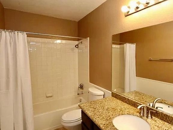 5th image of 3305 Salmon Creek Dr