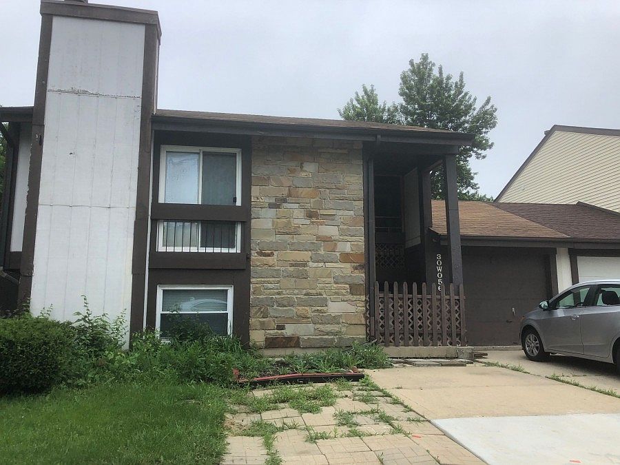 1st image of 30W056 Mulberry Ct