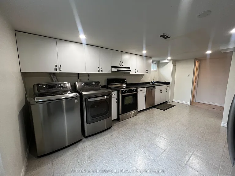 126 Rangoon Rd #BASEMENT — Photo 10