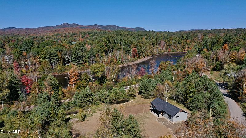 2nd image of 1540 River Road