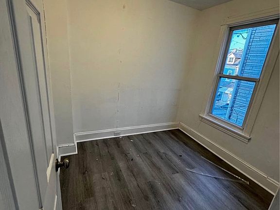 4th image of 1543 Cotton St #1