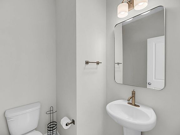 5th image of 8713 Revival Rd