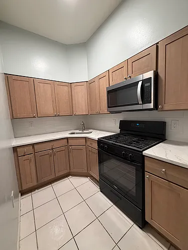 584 Communipaw Ave #1 Photo 1 584 Communipaw Ave #1 Photo 1