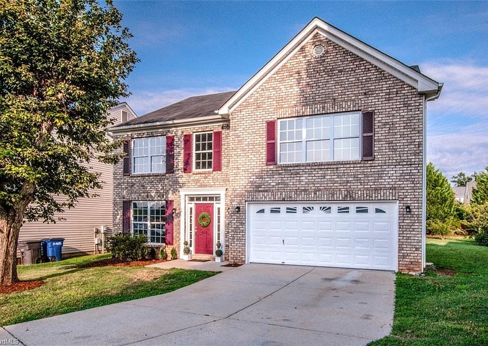 1st image of 605 Castlefin Ct