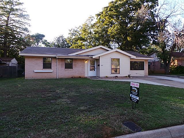 1st image of 1207 Glenn Dr