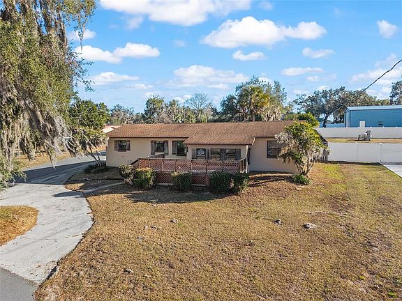 3rd image of 10577 SE 101st Avenue Rd