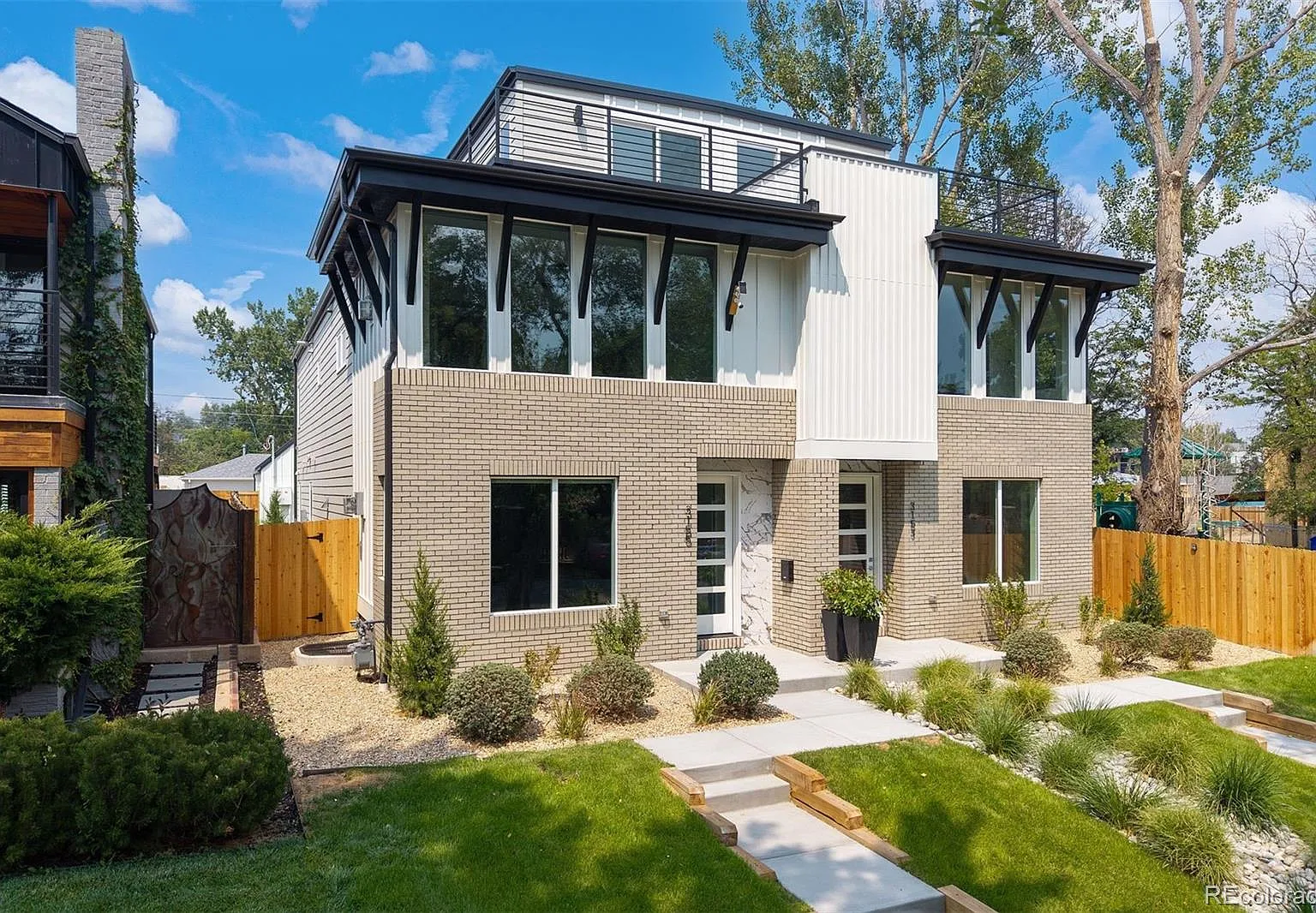 4 bed, 5.0 bath, 4004 sqft, $7,500 — Photo 1