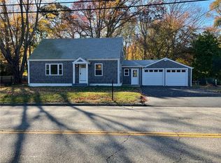 1076 North Rd, Groton, CT 06340