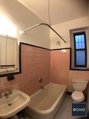 Rented by Bond New York | media 6