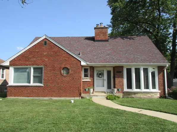 2040 Market St, Blue Island, IL 60406