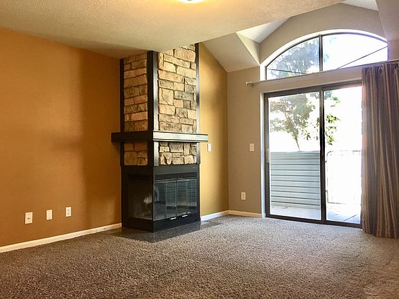 4th image of 942 S Walden St Unit 101