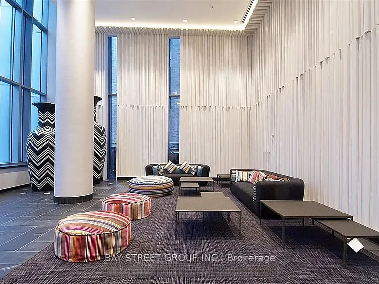 42 Charles St E #1108 — Photo 3