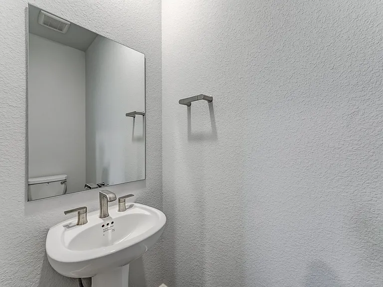 9522 Rialto Creek Dr — Photo 27