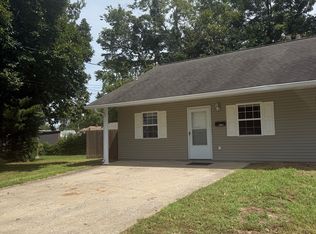 1105 S Mechanic St #A, Marion, IL 62959