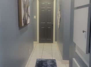 19447 Ingomar St, Reseda, CA 91335