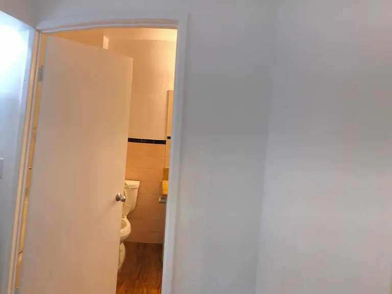 5320 Whitsett Ave #11 — Photo 23