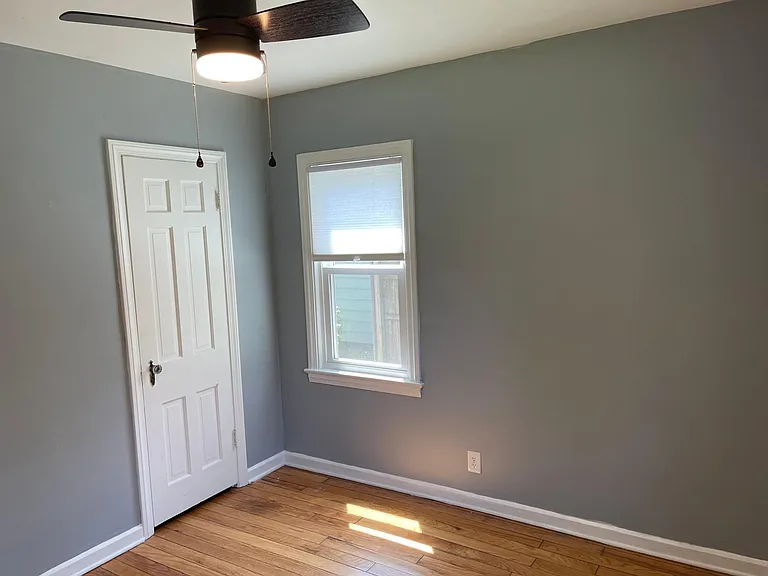 5232 Rosslyn Ave — Photo 8
