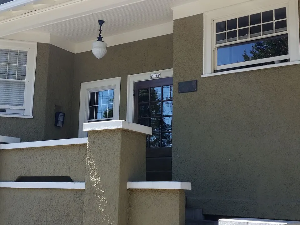 2129 SE 10th Ave
