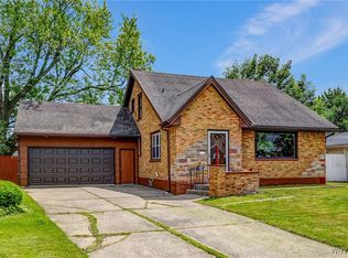 35 Kendale Rd, Cheektowaga, NY 14215