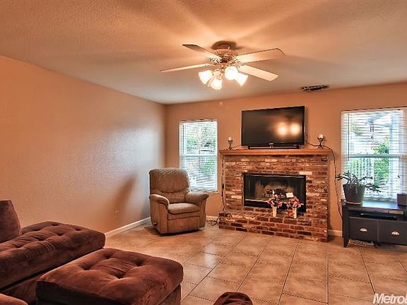 5th image of 623 Reardon Ct
