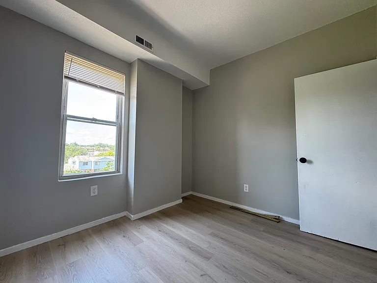 58 Fairmount St #C — Photo 4