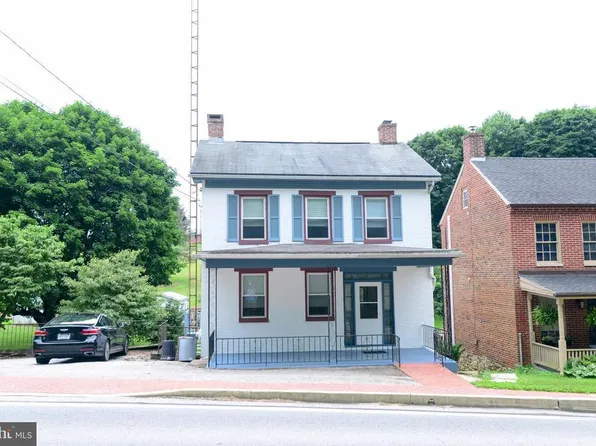 34 E Main St, Railroad, PA 17355