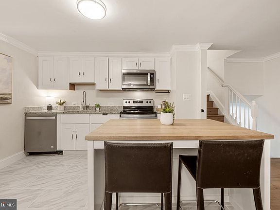 4th image of 3724 Stonesboro Rd