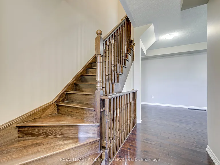 2435 Greenwich Dr #35 — Photo 24