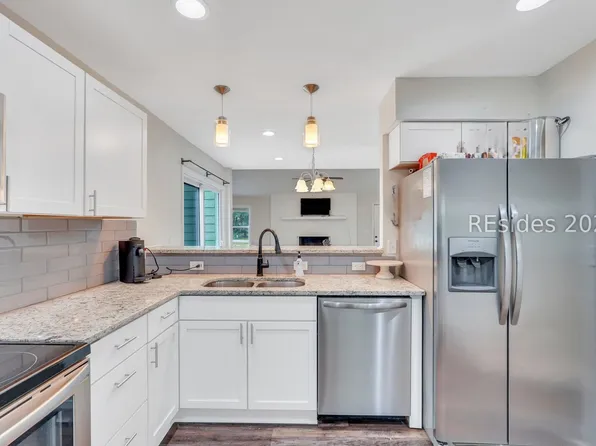 715 Sunset Cir, Beaufort, SC 29906