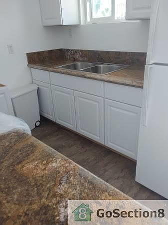 1st image of 3833 Estrella Ave APT 4