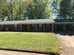 2305 Douglas McArthur Dr, Starkville, MS 39759